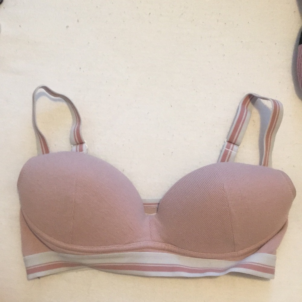 zumiez bra